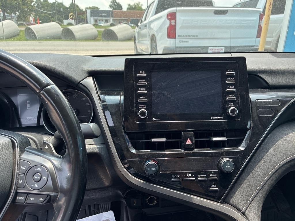 Toyota Camry SE Auto (Natl) 2021