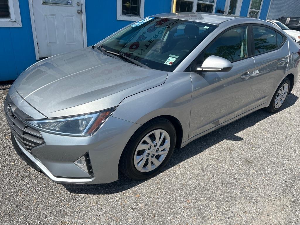 Hyundai Elantra SE IVT 2020