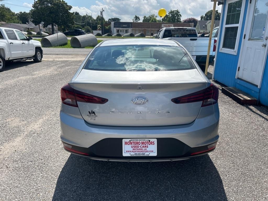 Hyundai Elantra SE IVT 2020