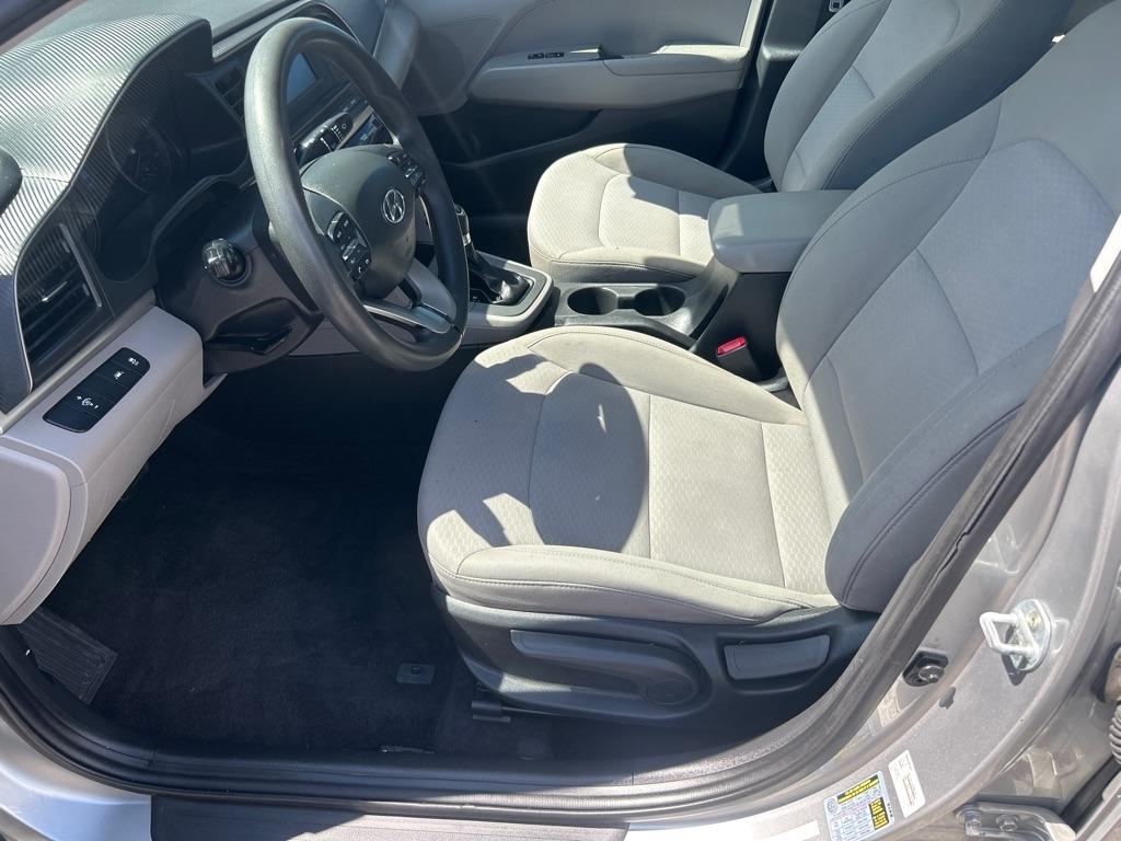 Hyundai Elantra SE IVT 2020
