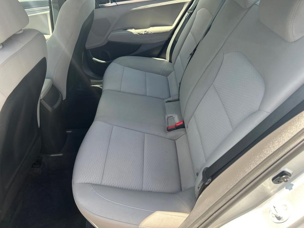 Hyundai Elantra SE IVT 2020