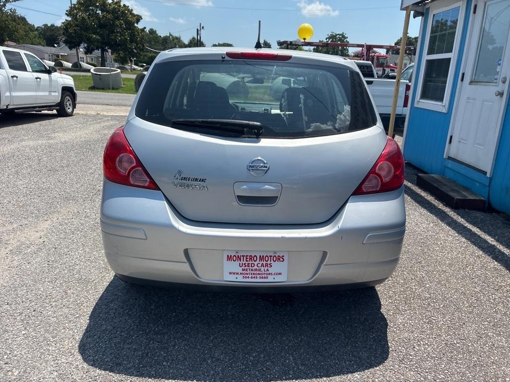 Nissan Versa 5dr HB Auto 1.8 S 2012