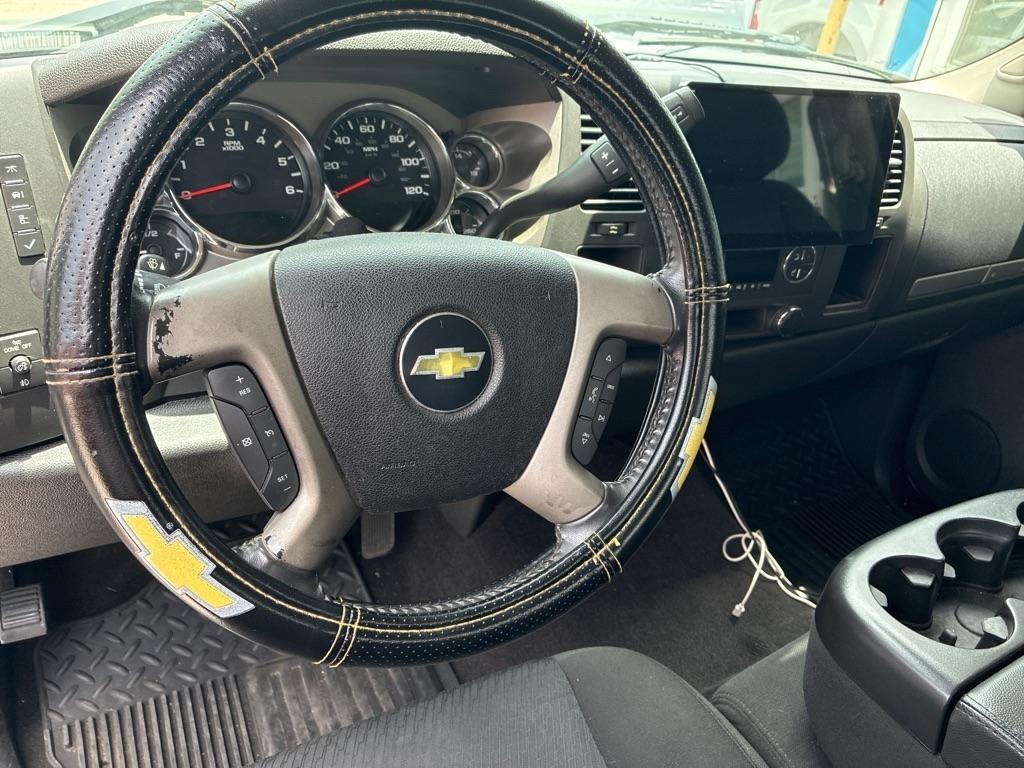 Chevrolet Silverado 1500 2WD Crew Cab 143.5" LT 2011