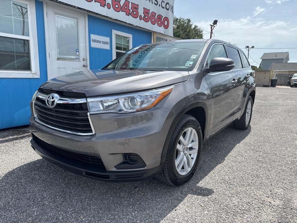 Toyota Highlander FWD 4dr I4 LE (Natl) 2016