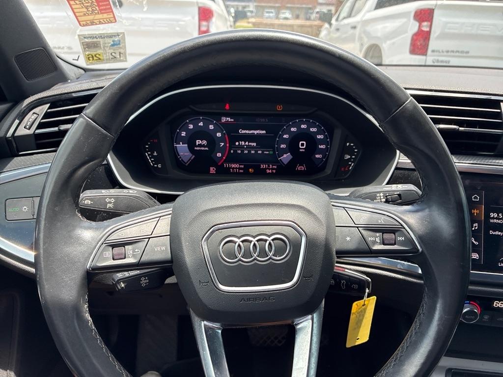 Audi Q3 Premium 40 TFSI quattro 2021