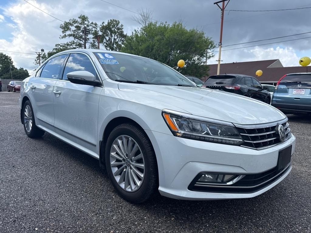 Volkswagen Passat 4dr Sdn 1.8T Auto SE 2016