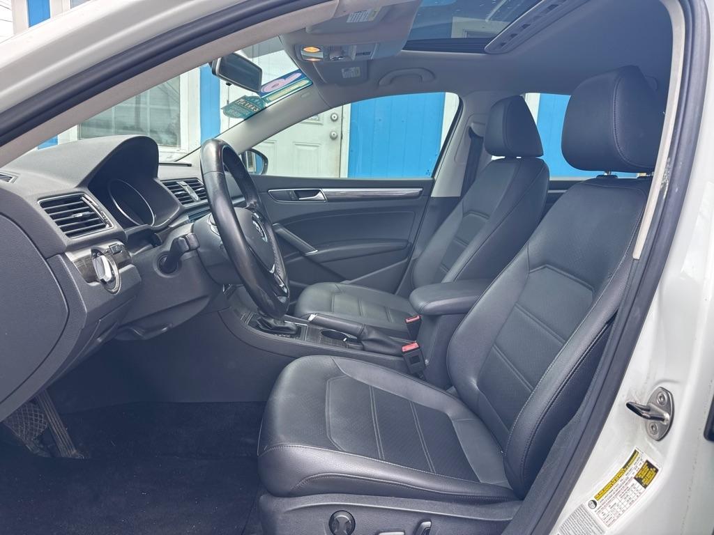 Volkswagen Passat 4dr Sdn 1.8T Auto SE 2016