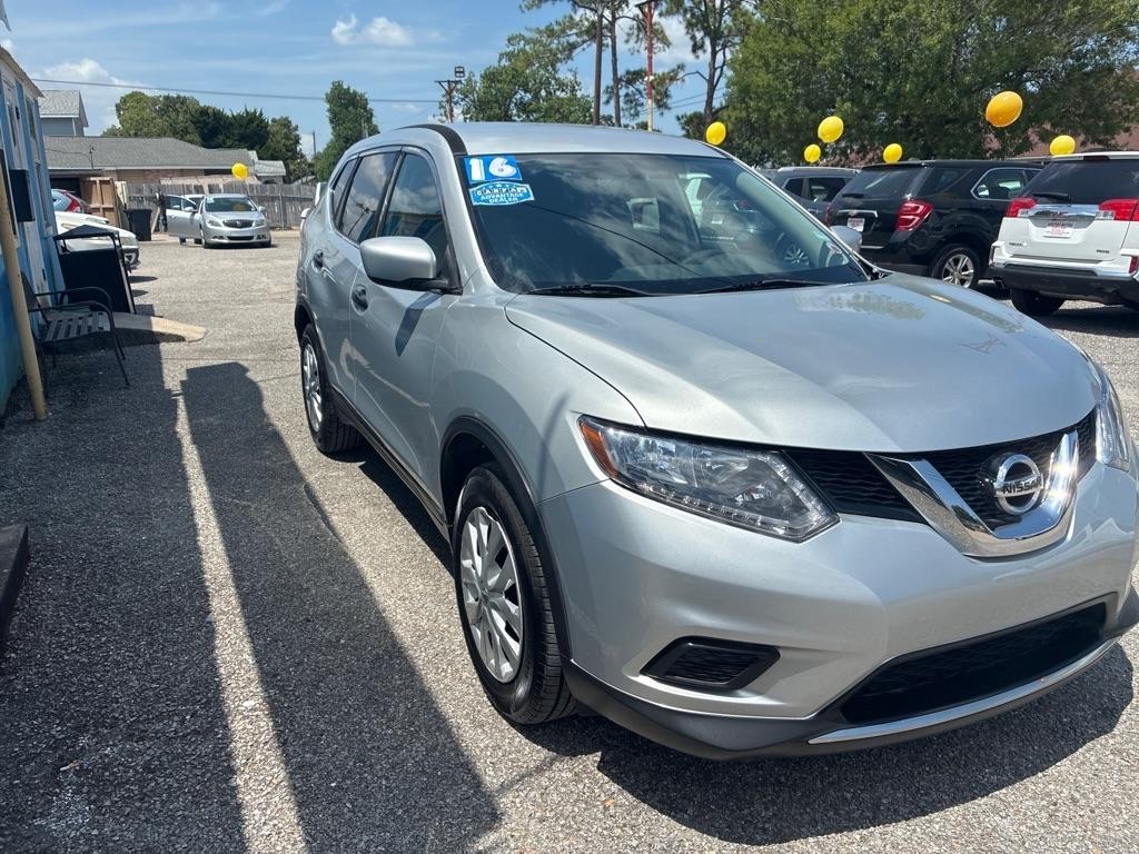 Nissan Rogue FWD 4dr S 2016
