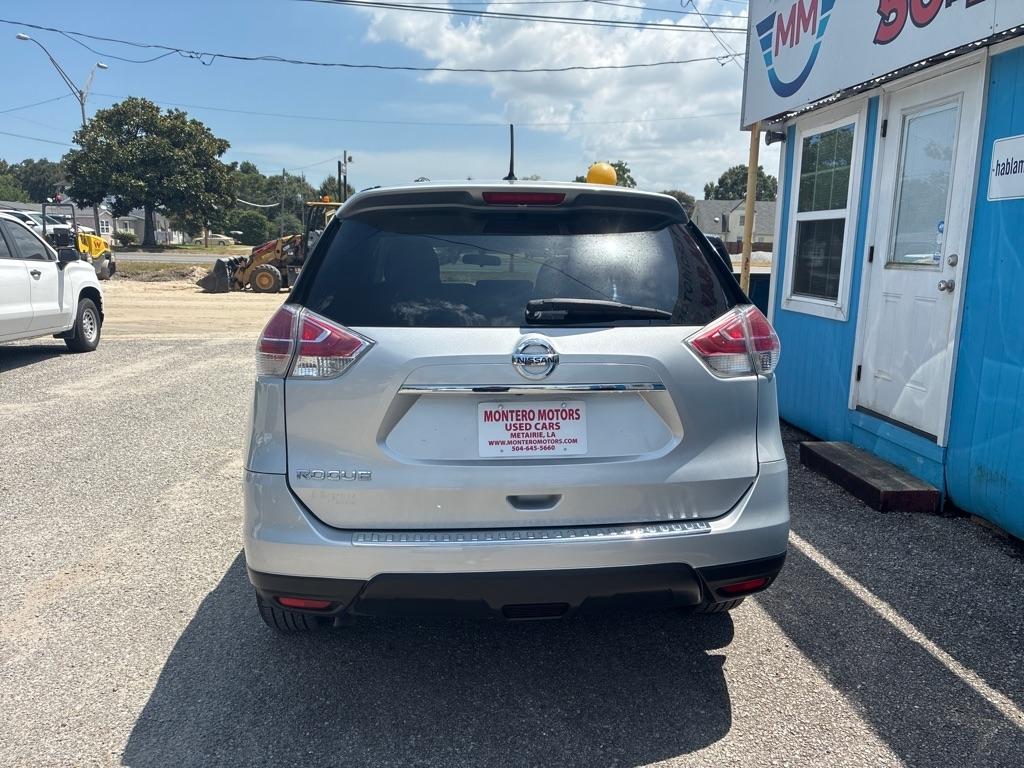 Nissan Rogue FWD 4dr S 2016