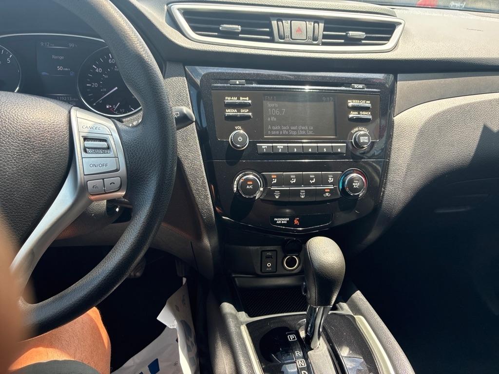 Nissan Rogue FWD 4dr S 2016