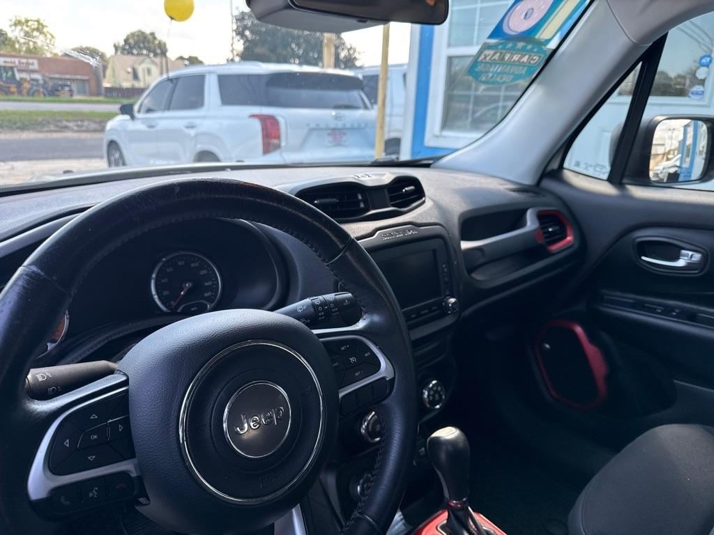 Jeep Renegade 4WD 4dr Trailhawk 2016