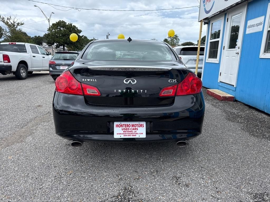 Infiniti G25 Sedan 4dr Base RWD 2011