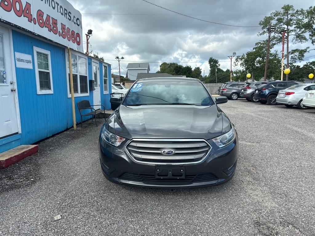 Ford Taurus 4dr Sdn SEL FWD 2015