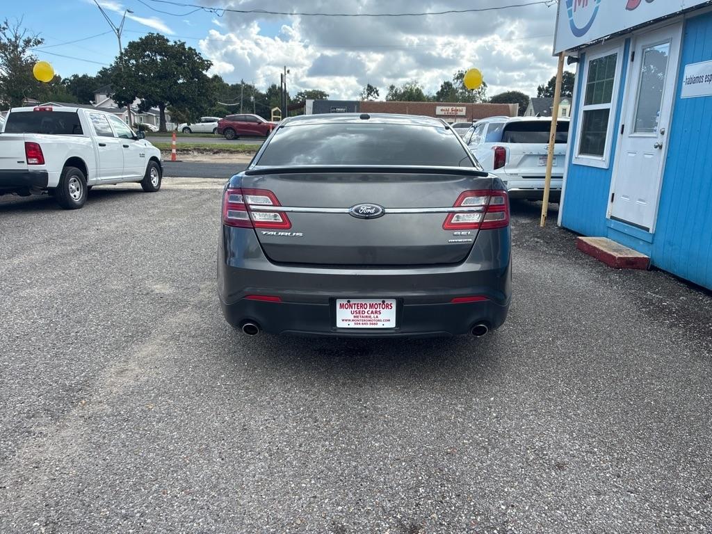 Ford Taurus 4dr Sdn SEL FWD 2015