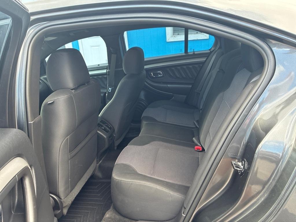 Ford Taurus 4dr Sdn SEL FWD 2015
