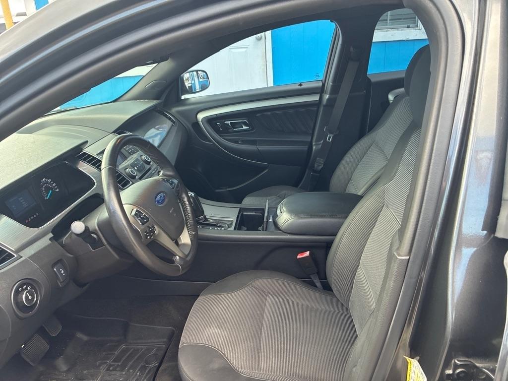Ford Taurus 4dr Sdn SEL FWD 2015