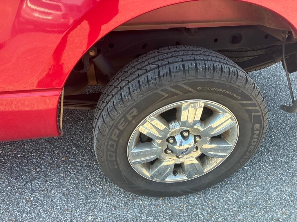 Ford F-150 2WD SuperCab 145" Lariat 2012