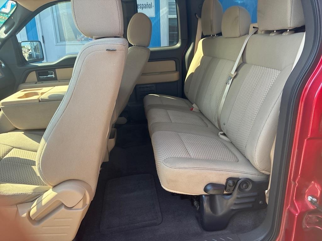 Ford F-150 2WD SuperCab 145" Lariat 2012