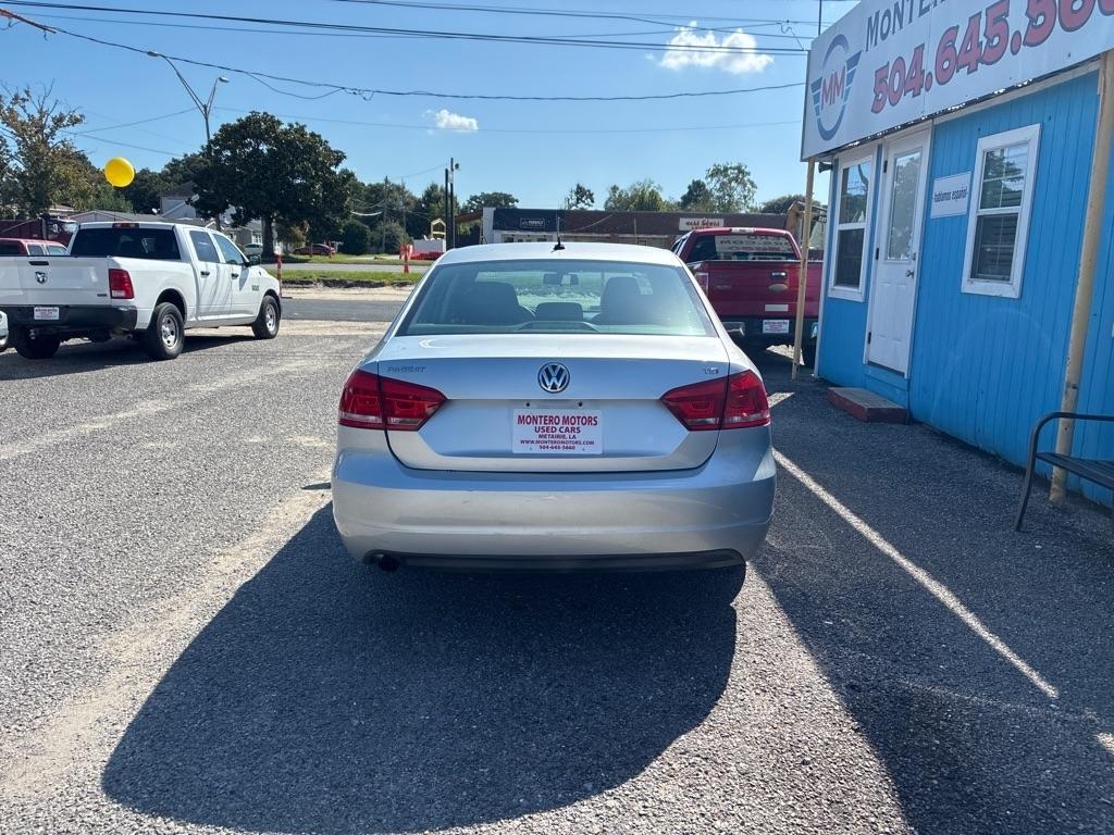 Volkswagen Passat 4dr Sdn 1.8T Auto S 2015