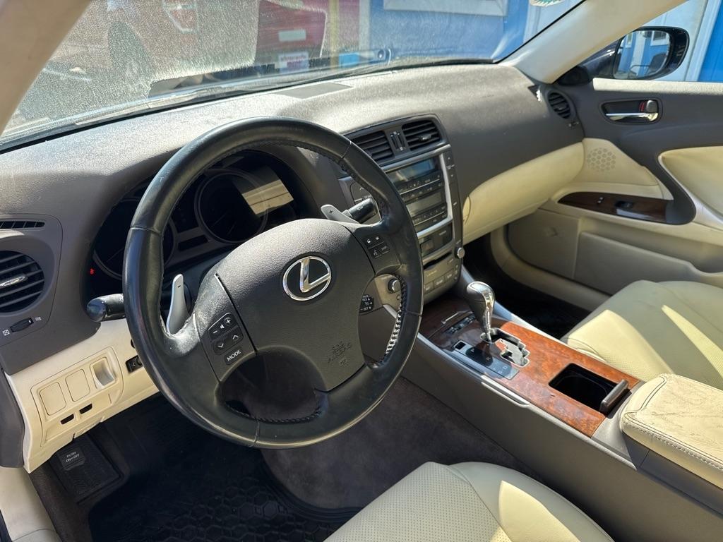 Lexus IS 250 4dr Sport Sdn Auto AWD 2010