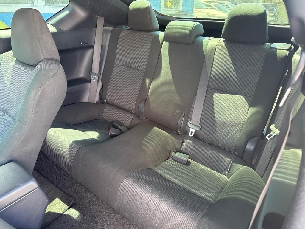 Scion tC 2dr HB Man (Natl) 2012