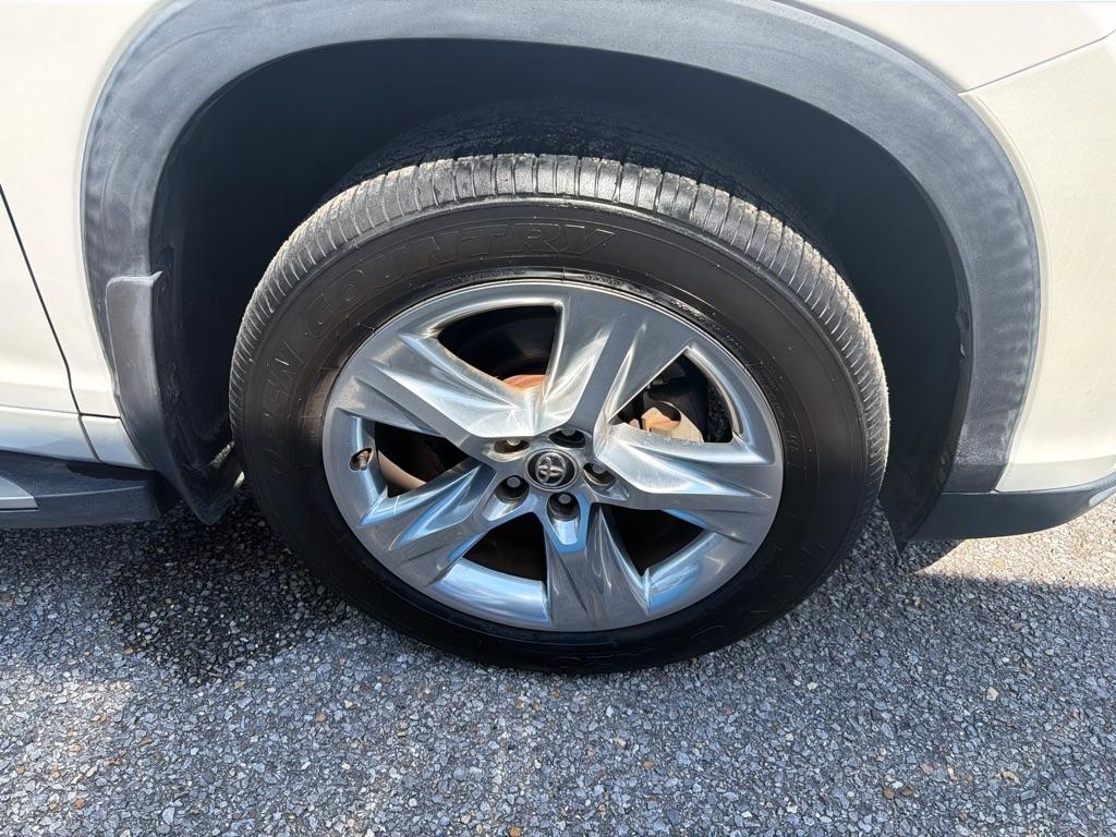Toyota Highlander FWD 4dr V6 Limited (Natl) 2016