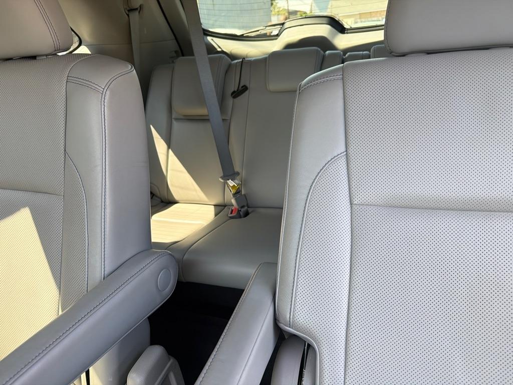 Toyota Highlander FWD 4dr V6 Limited (Natl) 2016