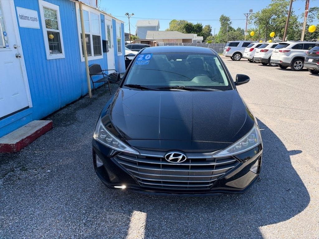 Hyundai Elantra Limited IVT 2020