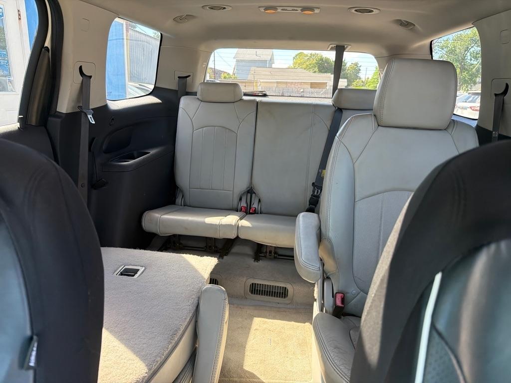 GMC Acadia FWD 4dr Denali 2011