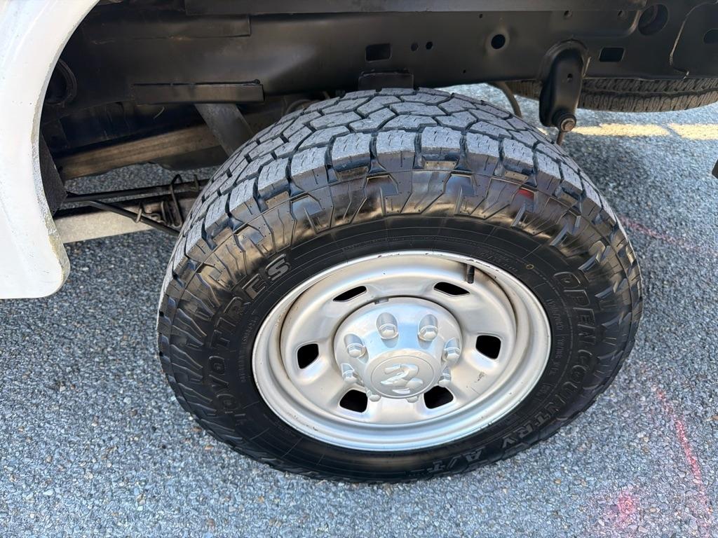 RAM 2500 Tradesman 4x4 Crew Cab 8' Box 2017