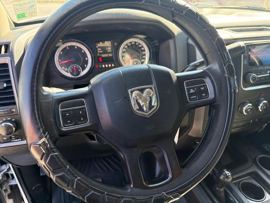 RAM 2500 Tradesman 4x4 Crew Cab 8' Box 2017