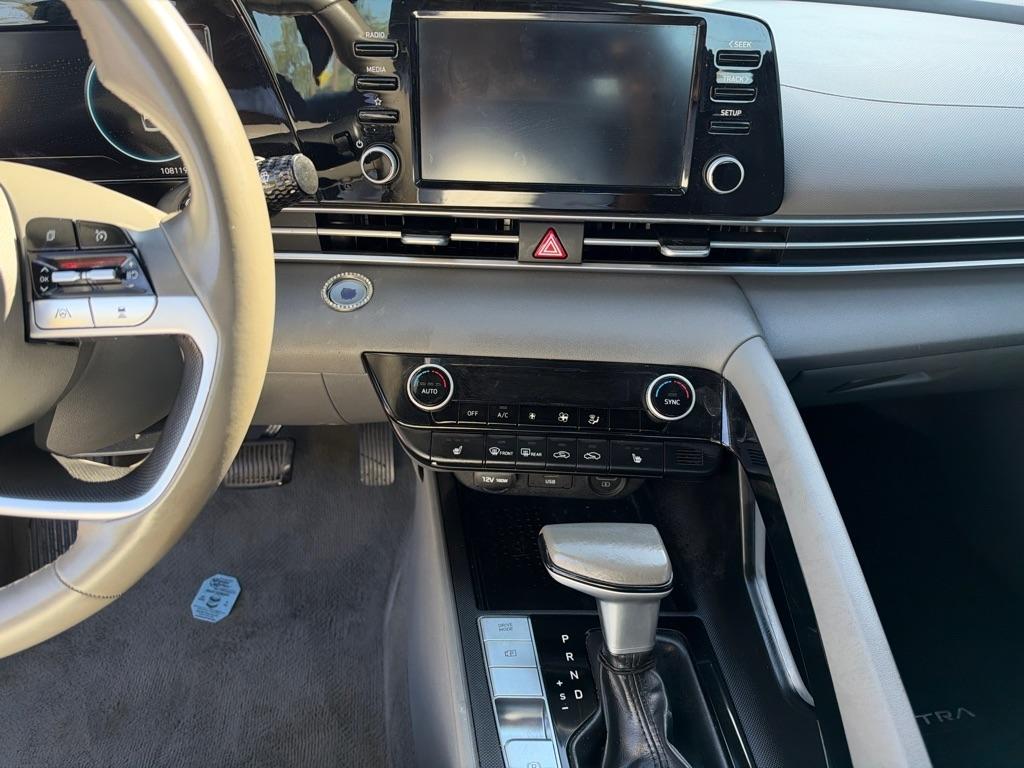 Hyundai Elantra SEL IVT *Ltd Avail* 2021