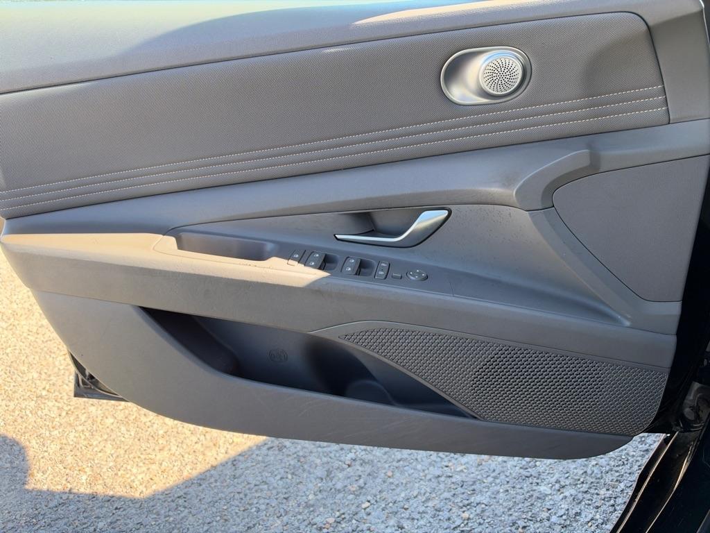Hyundai Elantra SEL IVT *Ltd Avail* 2021