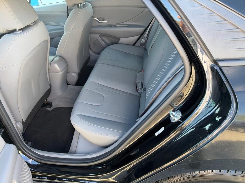 Hyundai Elantra SEL IVT *Ltd Avail* 2021