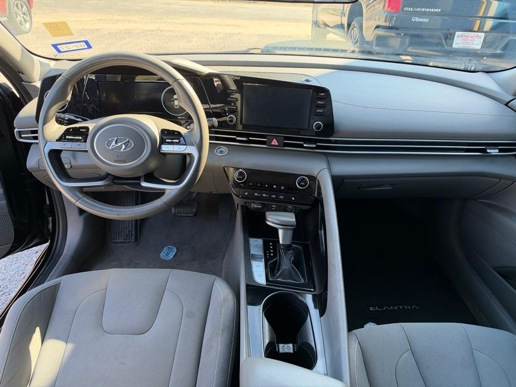 Hyundai Elantra SEL IVT *Ltd Avail* 2021