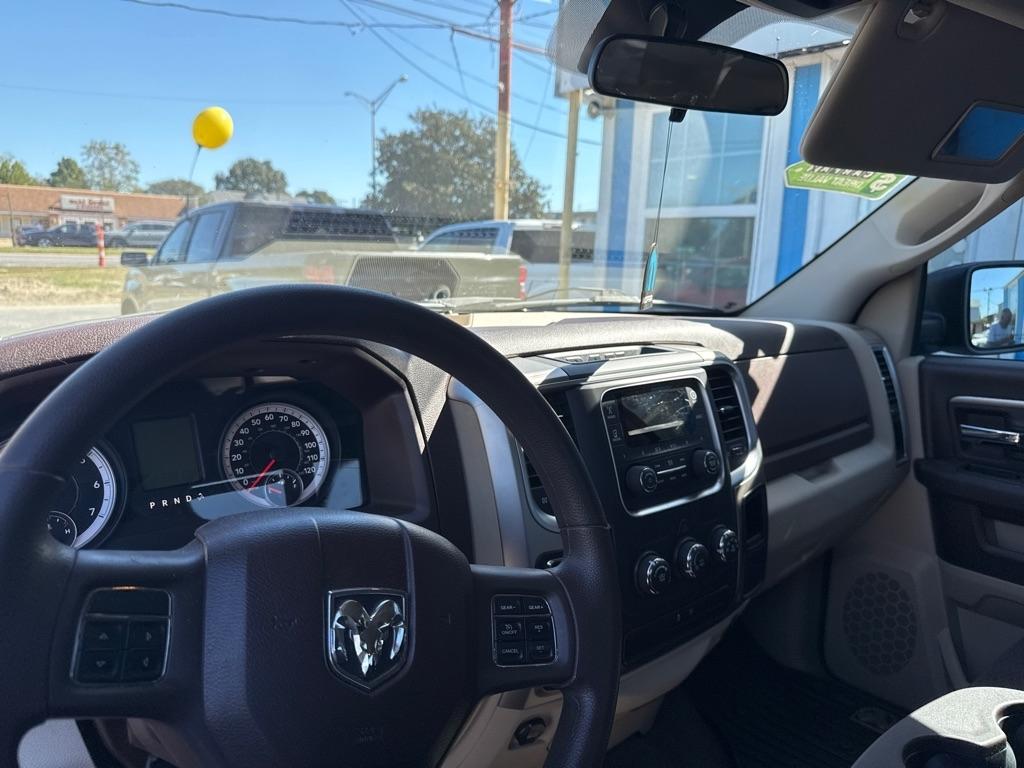 RAM 1500 2WD Crew Cab 140.5" SLT 2013