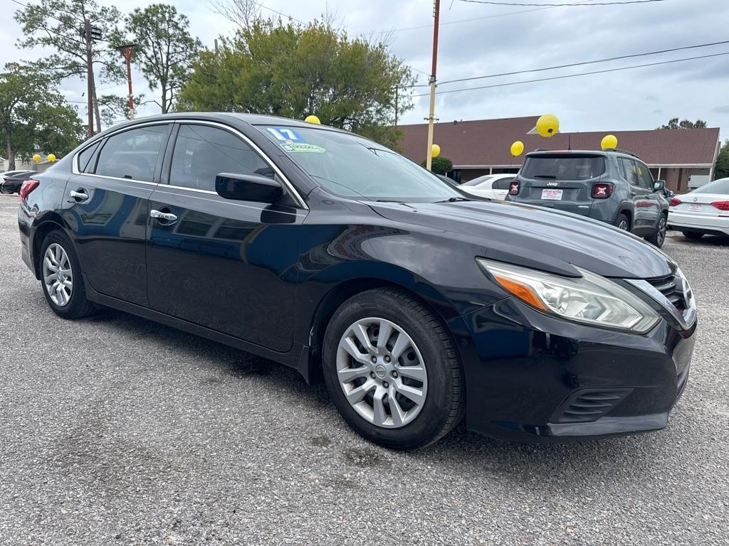 Nissan Altima 2.5 S Sedan 2017