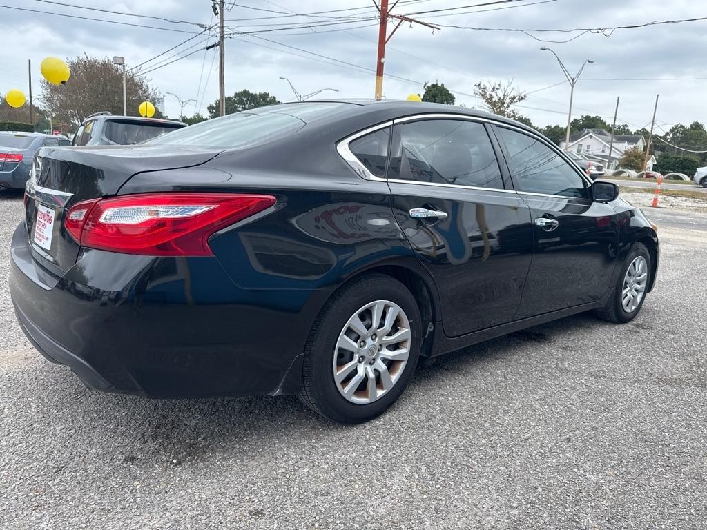 Nissan Altima 2.5 S Sedan 2017