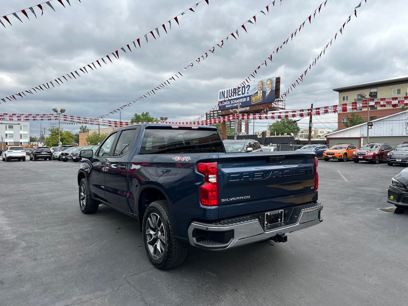 Chevrolet Silverado 1500 4WD Crew Cab 147" LT w/2FL 2022