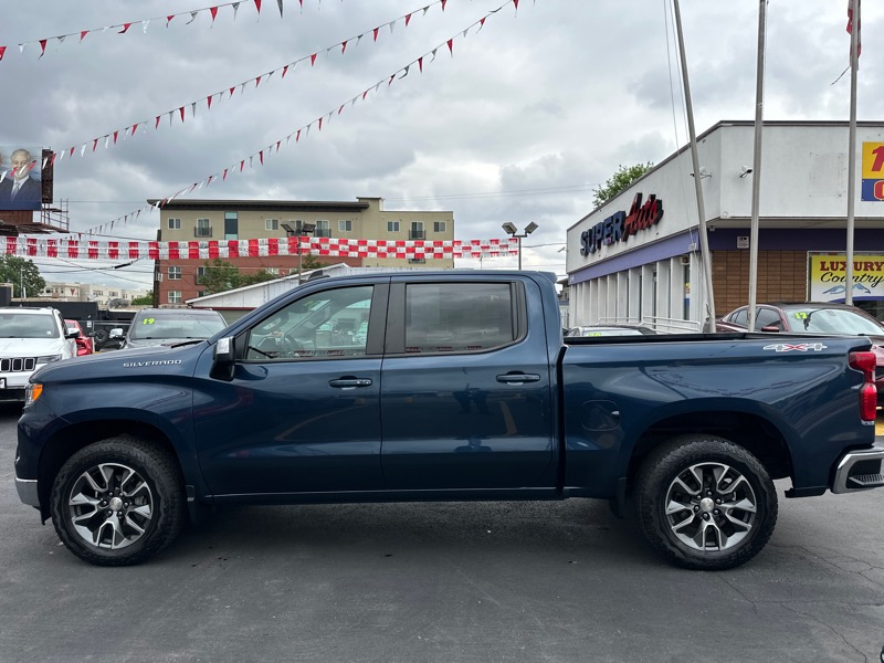 Chevrolet Silverado 1500 4WD Crew Cab 147" LT w/2FL 2022