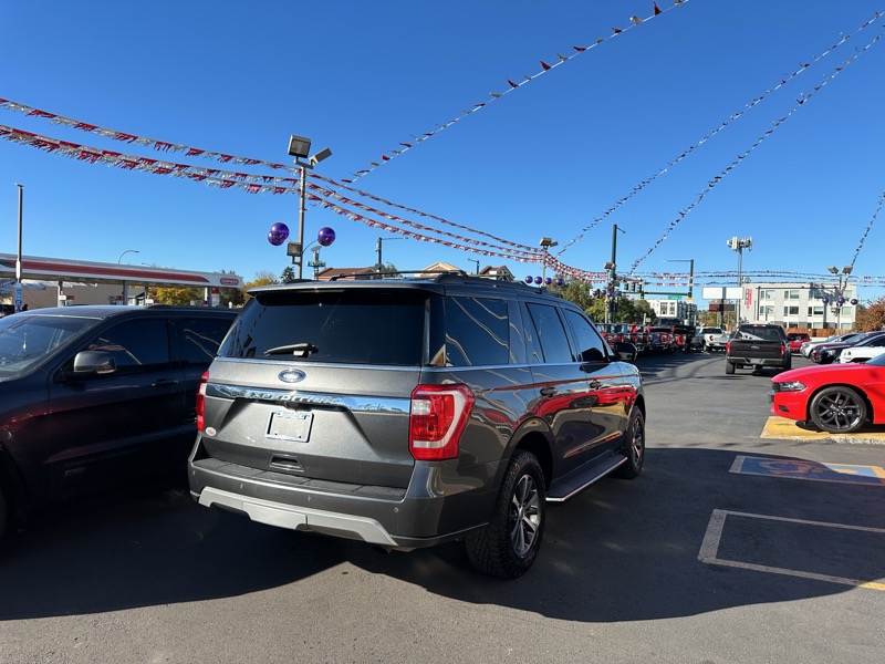 Ford Expedition XLT 4x4 2021