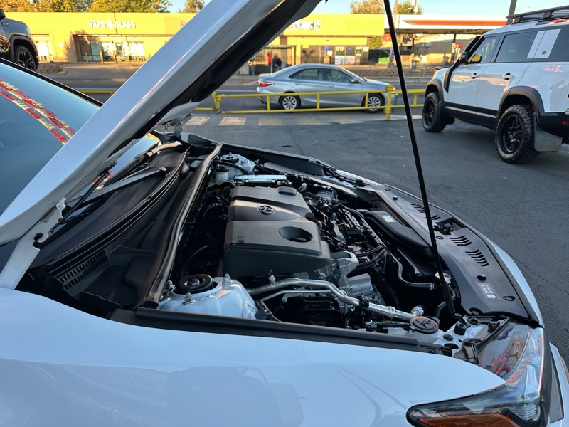 Toyota Camry SE Auto (Natl) 2024