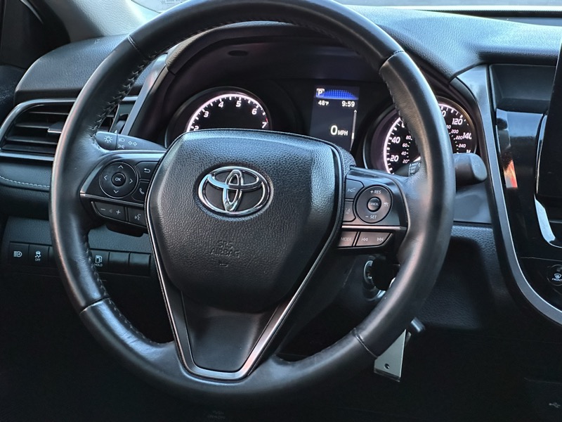 Toyota Camry SE Auto (Natl) 2024