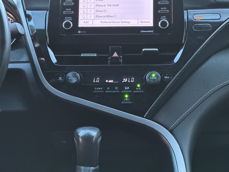 Toyota Camry SE Auto (Natl) 2024