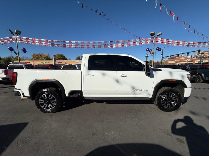 GMC Sierra 2500HD 4WD Crew Cab 159" AT4 2022