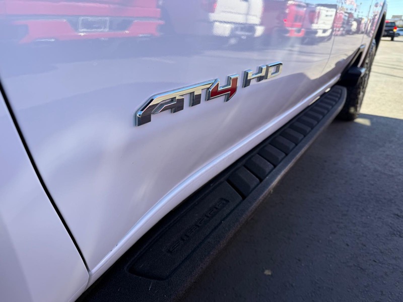 GMC Sierra 2500HD 4WD Crew Cab 159" AT4 2022