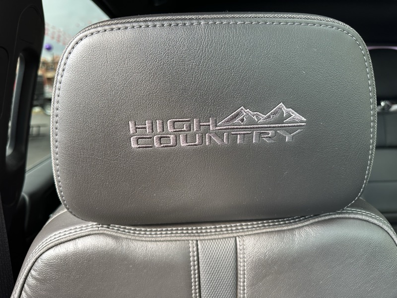 Chevrolet Silverado 1500 4WD Crew Cab 147" High Country 2021