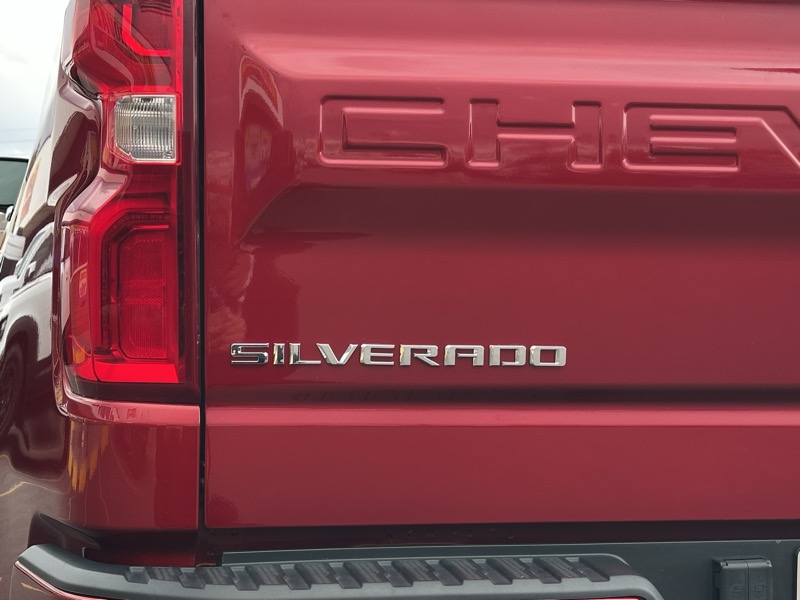 Chevrolet Silverado 1500 4WD Crew Cab 147" High Country 2021