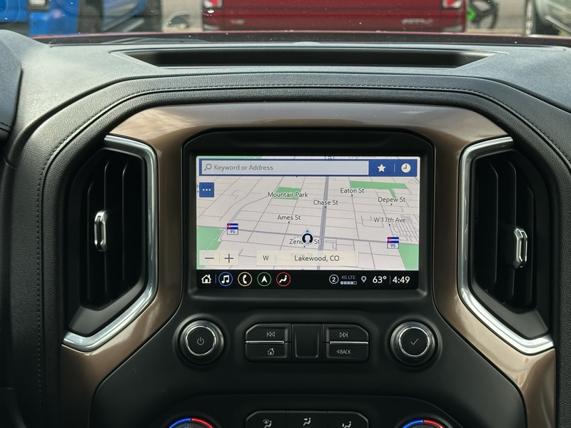 Chevrolet Silverado 1500 4WD Crew Cab 147" High Country 2021