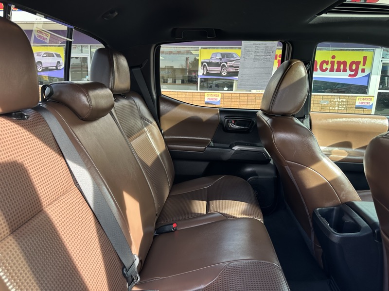 Toyota Tacoma 4WD SR Double Cab 5' Bed V6 AT (Natl) 2019